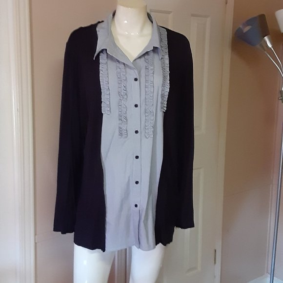 East 5th Tops - East 5th Black & White Ruffly Blouse